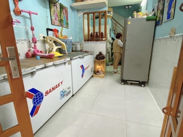 Ban nha 666 Ba thang Hai 18m2 3.95 Ty 9