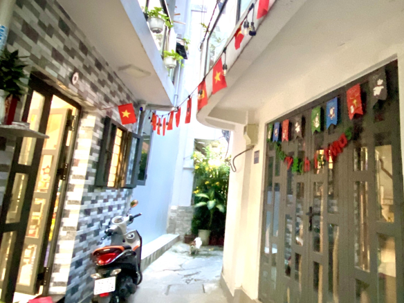 Ban nha CMT8 240 42m2 5.5 Ty 0