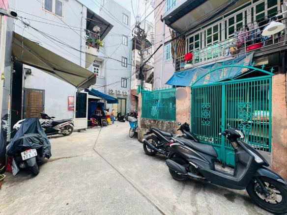 Ban nha CMT8 Quan 3 2