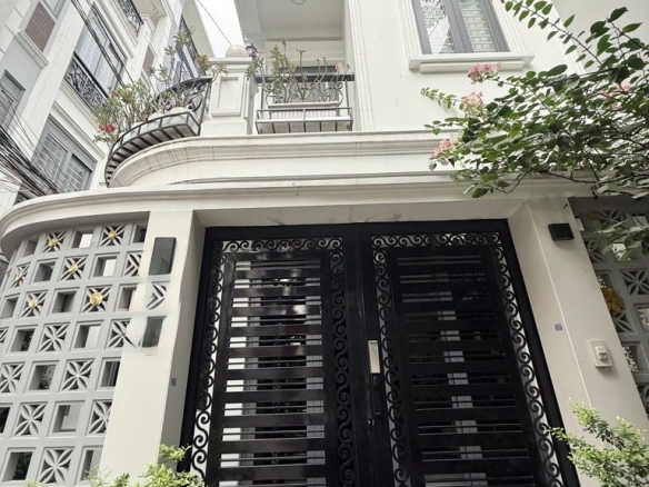 Ban nha Huynh Van Banh Quan Phu Nhuan 52m2 9.7ty 3