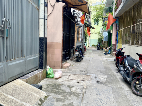 Ban nha Quan 3 Cach mang thang tam 65m2 13ty 1