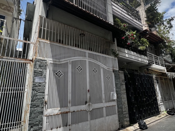 Ban nha Le Van Sy P1 Q.Tan Binh 1