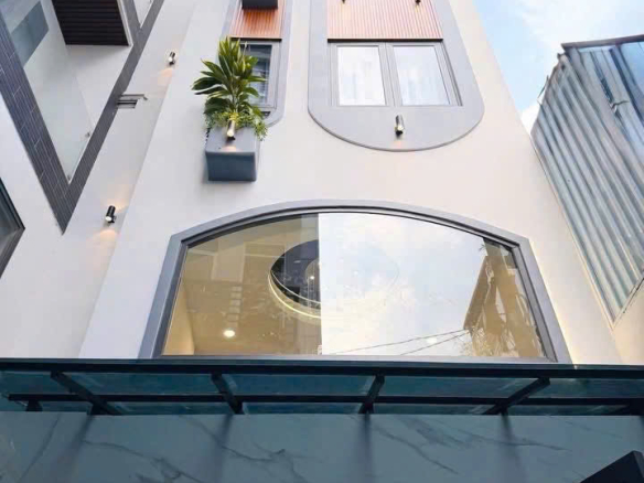 Ban nha Nguyen Dinh Chieu 404 P5 Q3 Ban Co 1